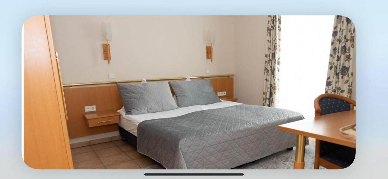 דינסלאקן Hotel Victoria מראה חיצוני תמונה